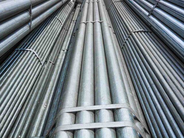 Comparison: Galvanized vs Stainless Steel Pipe Fittings